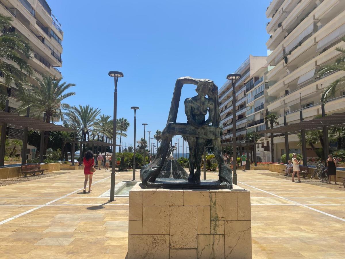 Marbella Centre Beachfront & Pool Buitenkant foto