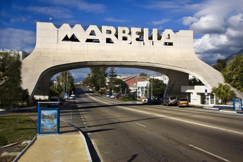 Marbella Centre Beachfront & Pool Buitenkant foto