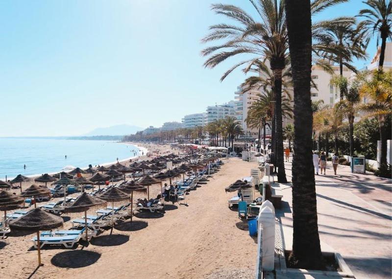 Marbella Centre Beachfront & Pool Buitenkant foto